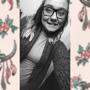 Meet your Posher, Brooke